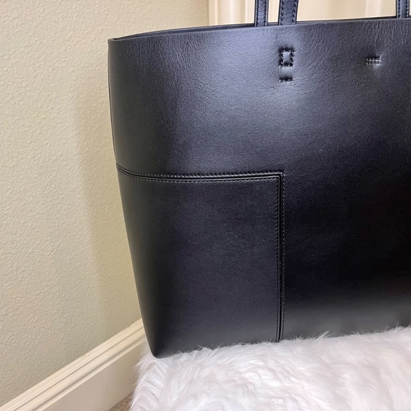 PRICE DROP! NWOT! Tory Burch Block-T Tote - Black - Picture 5 of 16